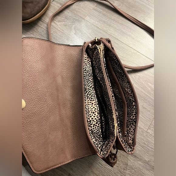 Pink purse - Picture 2 of 3